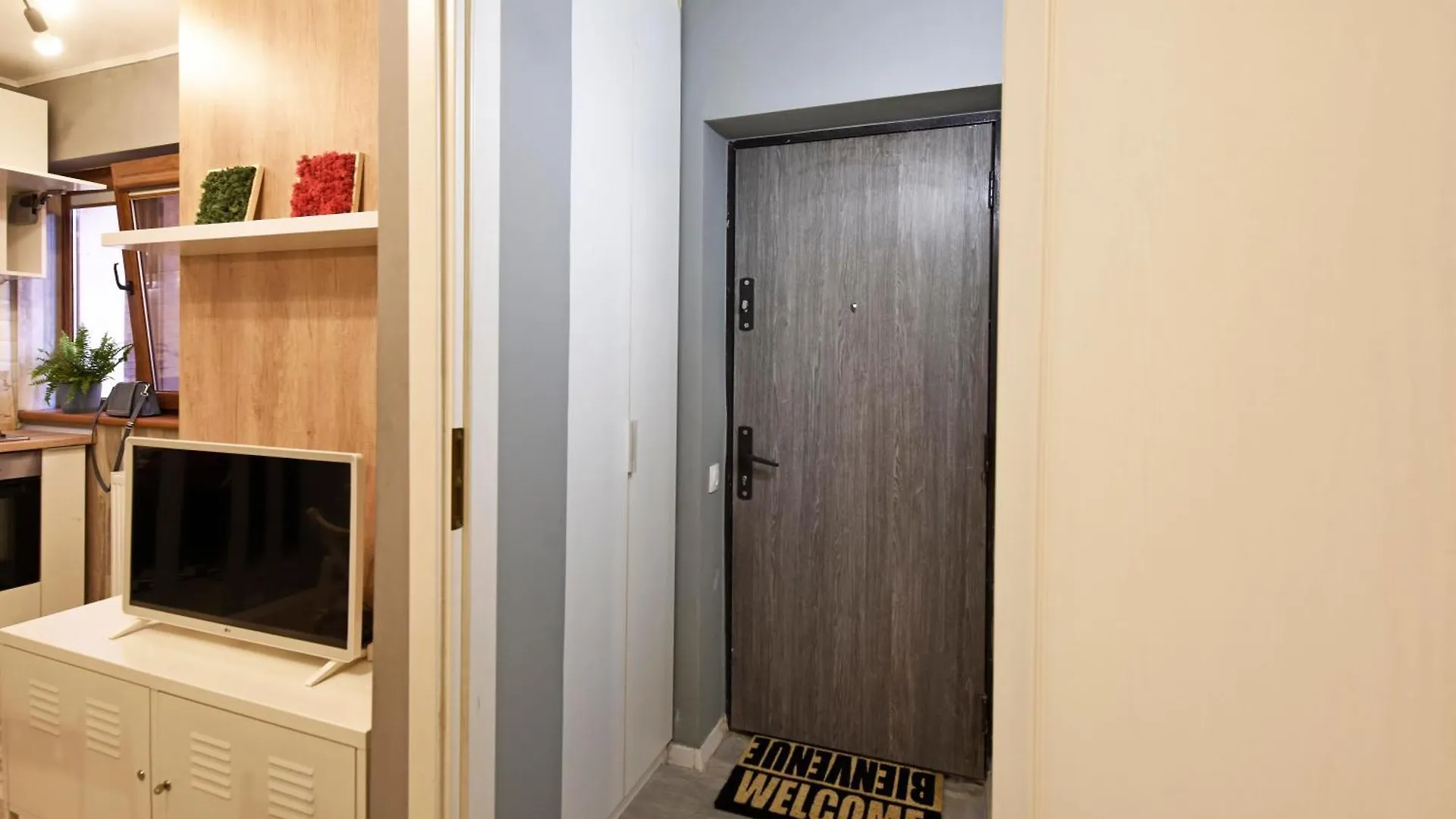 Appartement Upside Down Studio Boekarest