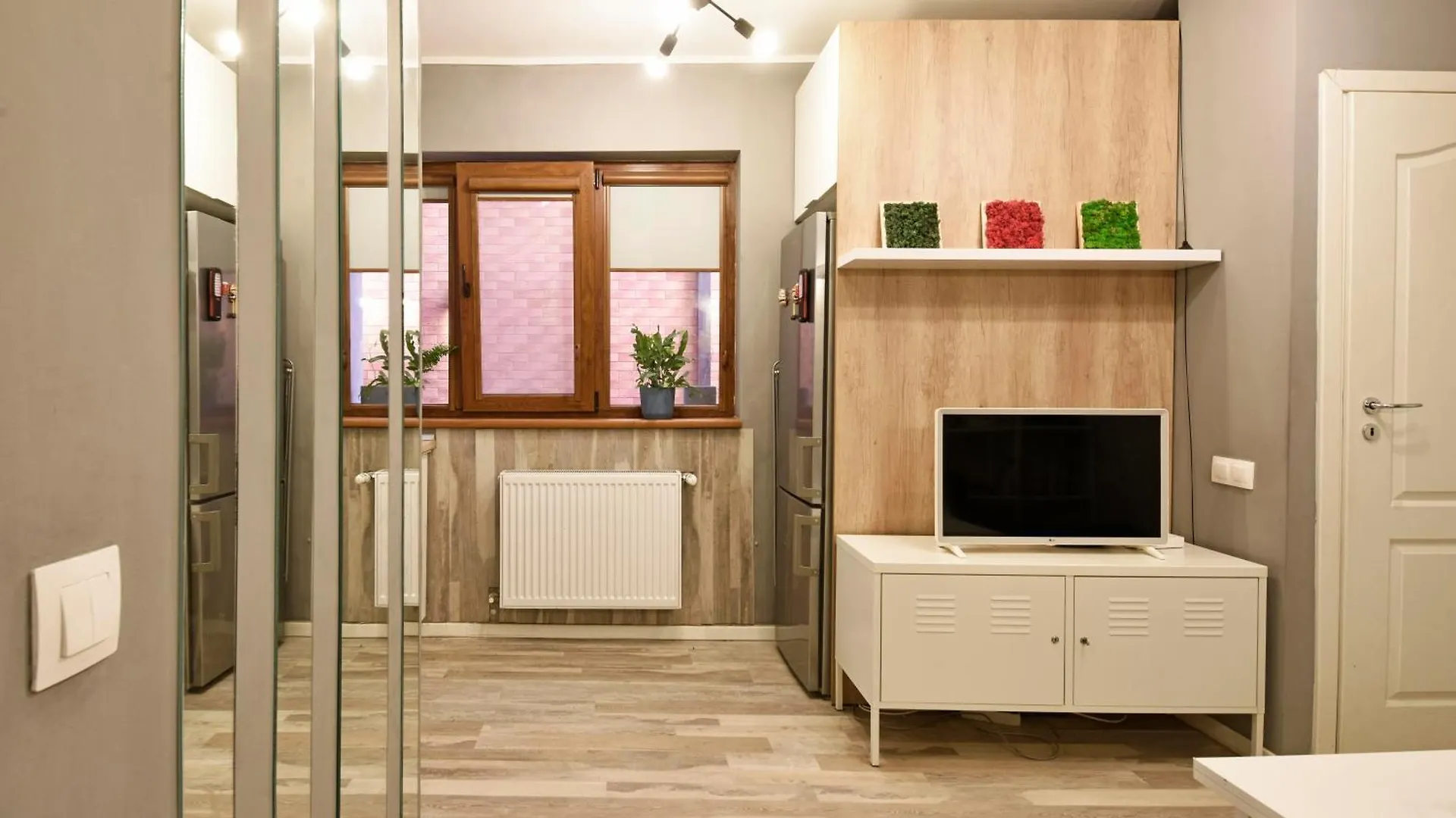 Upside Down Studio Bucharest Apartment