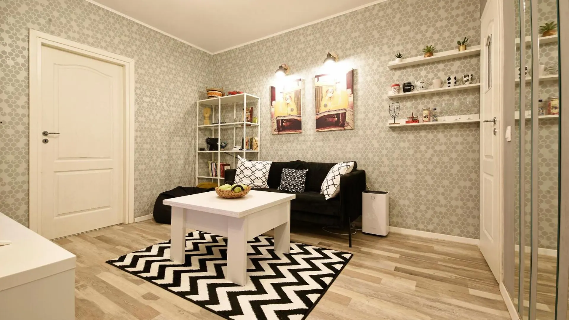 Upside Down Studio Boekarest
